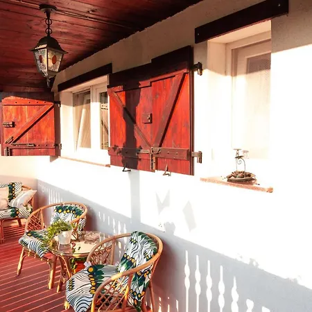 Casa Ursului Guest house Bujoreni