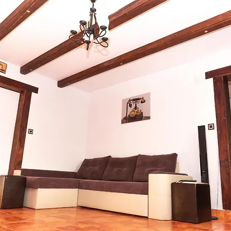 Casa Ursului Bujoreni